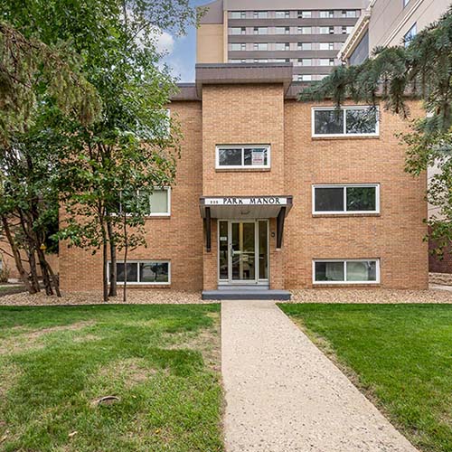 Park Manor - Moose Jaw
