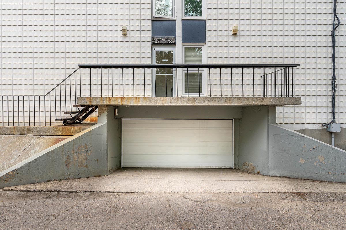 Kimberly Ann – 940 1 Ave NE - Moose Jaw - Apartment Rental