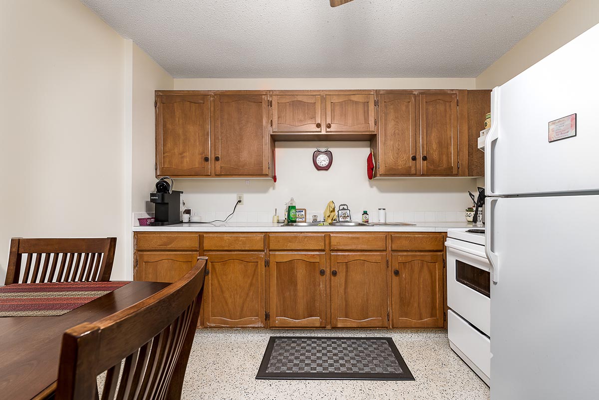 Kimberly Ann – 940 1 Ave NE - Moose Jaw - Apartment Rental