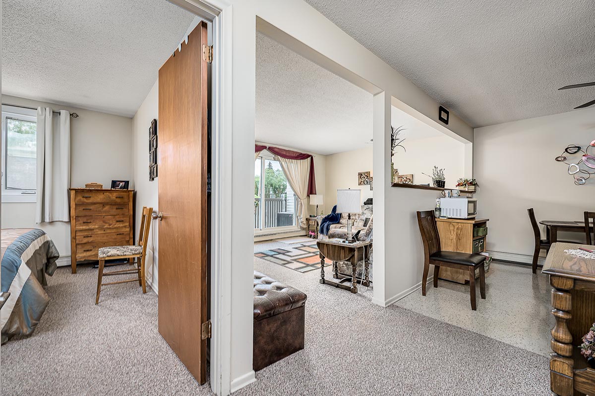 Kimberly Ann – 940 1 Ave NE - Moose Jaw - Apartment Rental