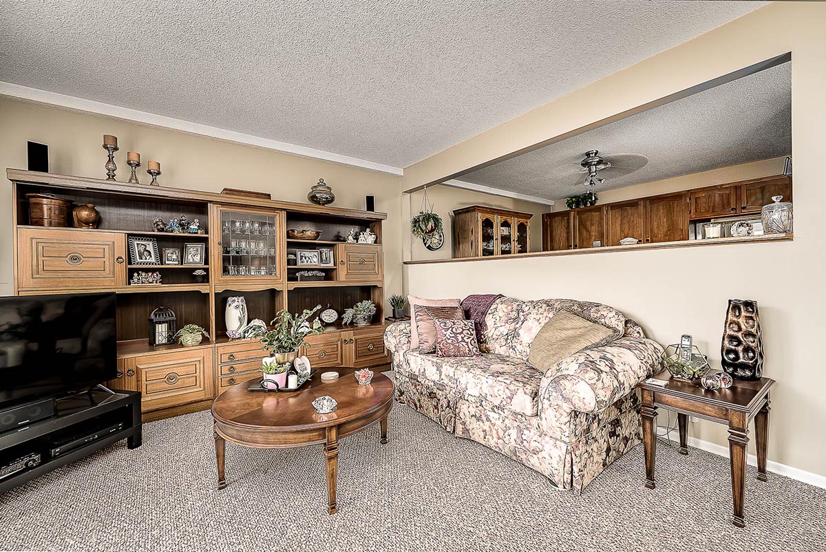 Kimberly Ann – 940 1 Ave NE - Moose Jaw - Apartment Rental