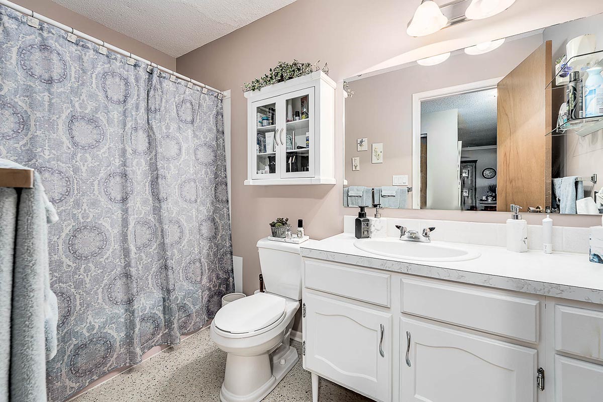 Kimberly Ann – 940 1 Ave NE - Moose Jaw - Apartment Rental