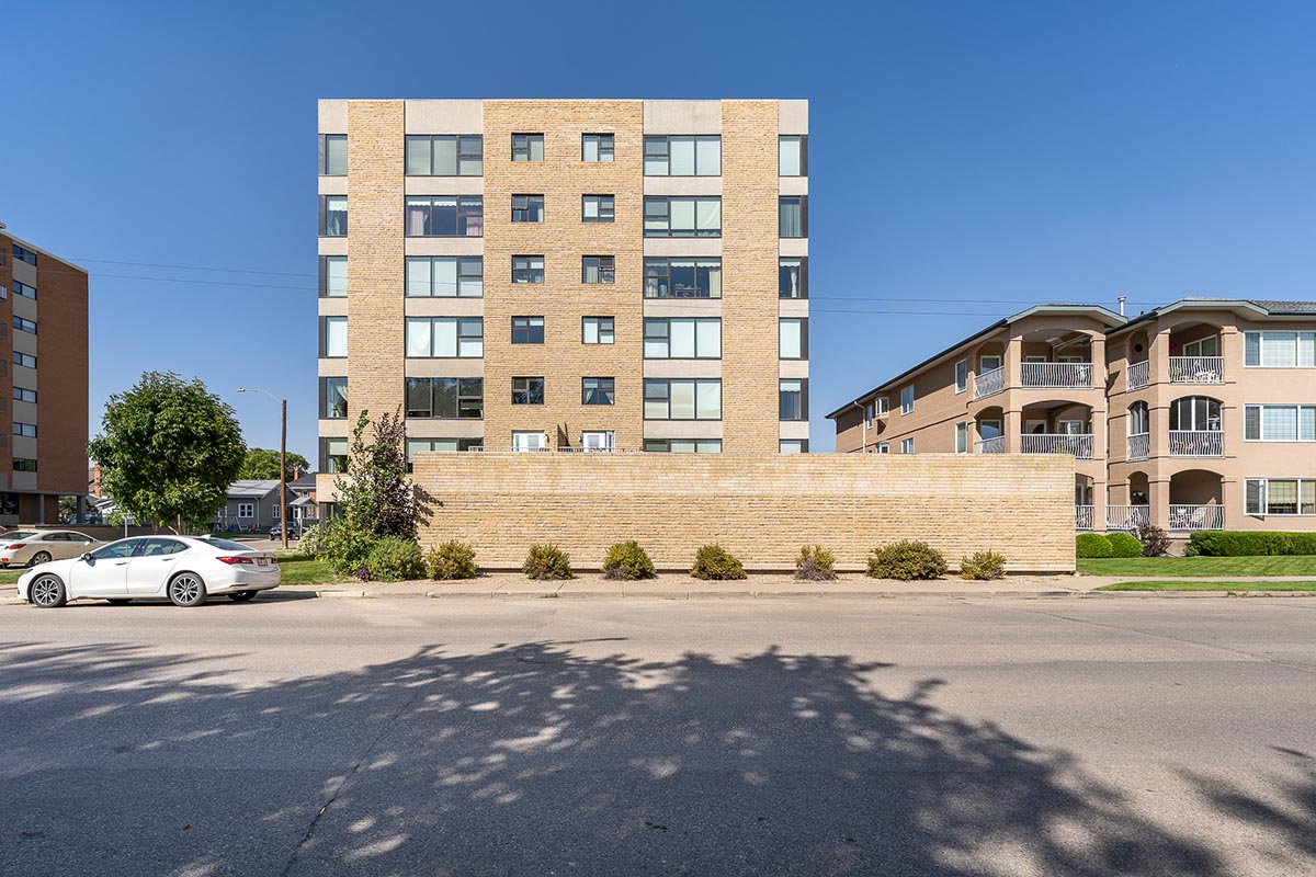 Park Avenue - Apartement Rental - 615 2nd Ave NE Moose Jaw