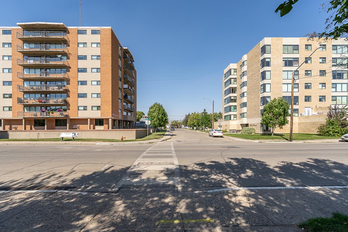 Park Avenue - Apartement Rental - 615 2nd Ave NE Moose Jaw