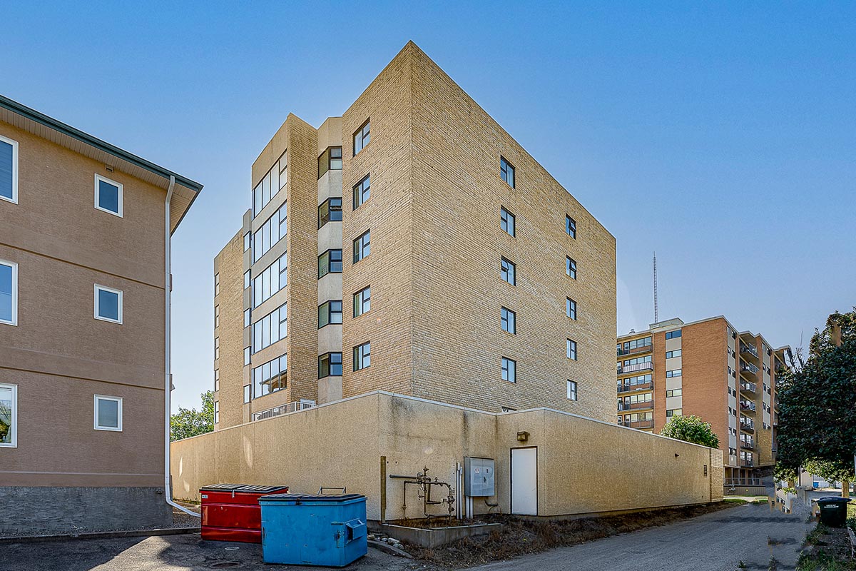 Park Avenue - Apartement Rental - 615 2nd Ave NE Moose Jaw