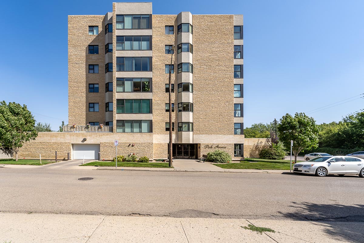 Park Avenue - Apartement Rental - 615 2nd Ave NE Moose Jaw