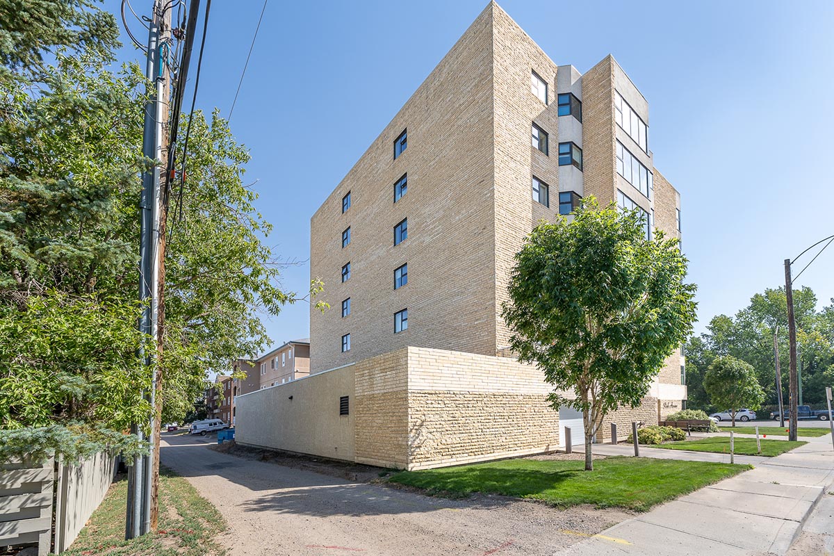 Park Avenue - Apartement Rental - 615 2nd Ave NE Moose Jaw