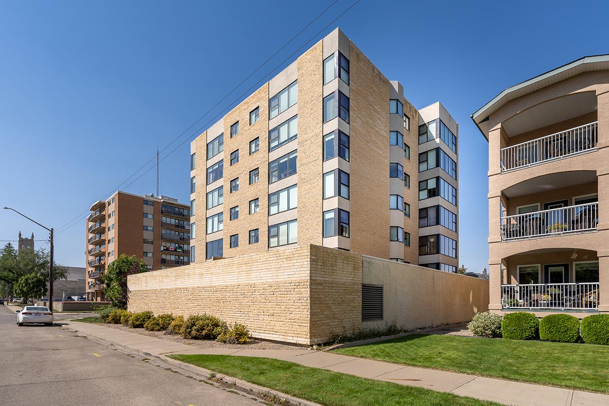 Park Avenue - Apartement Rental - 615 2nd Ave NE Moose Jaw