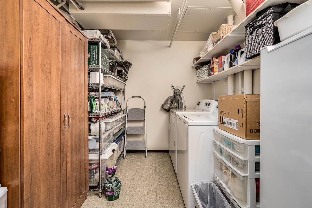 Park Avenue - Apartement Rental - 615 2nd Ave NE Moose Jaw