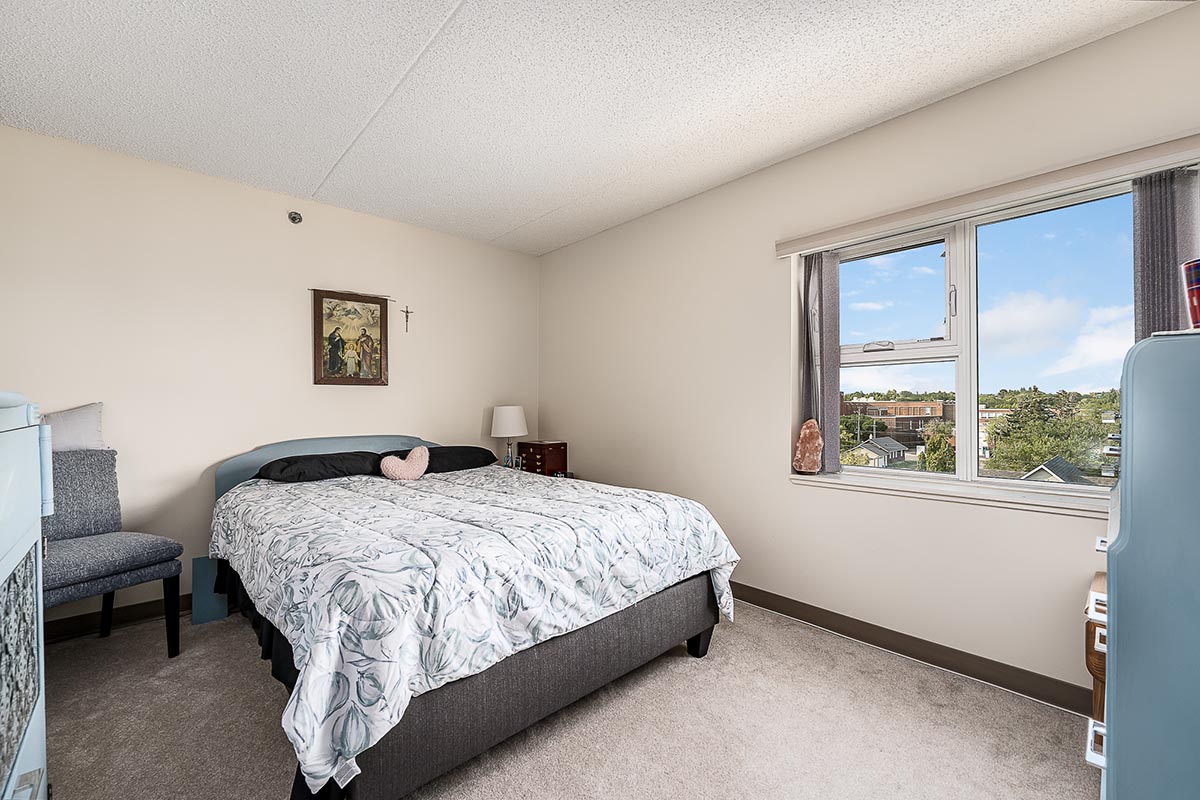 Park Avenue - Apartement Rental - 615 2nd Ave NE Moose Jaw