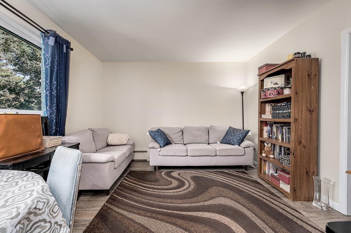 Park Manor Apartments - Rental - 235 Fairford St E - Moose Jaw