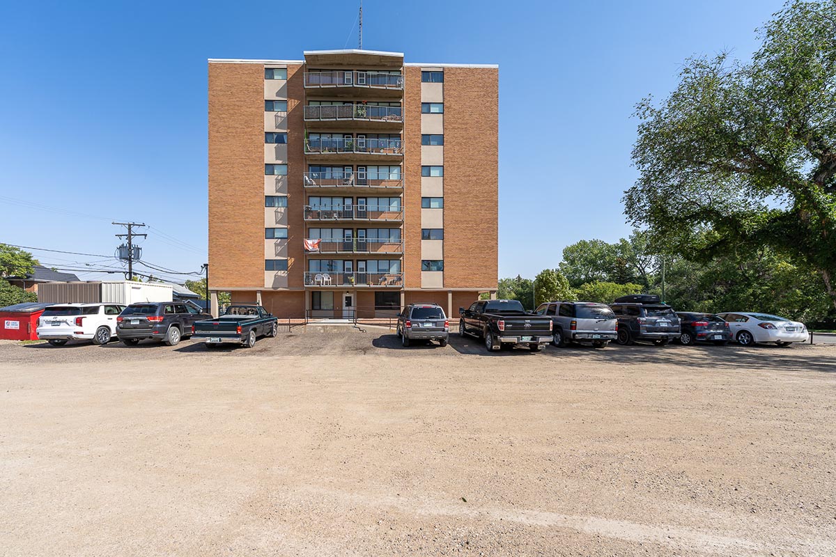 Athabasca Tower – Apartment Rental - 610 2nd Ave NE - Moose Jaw
