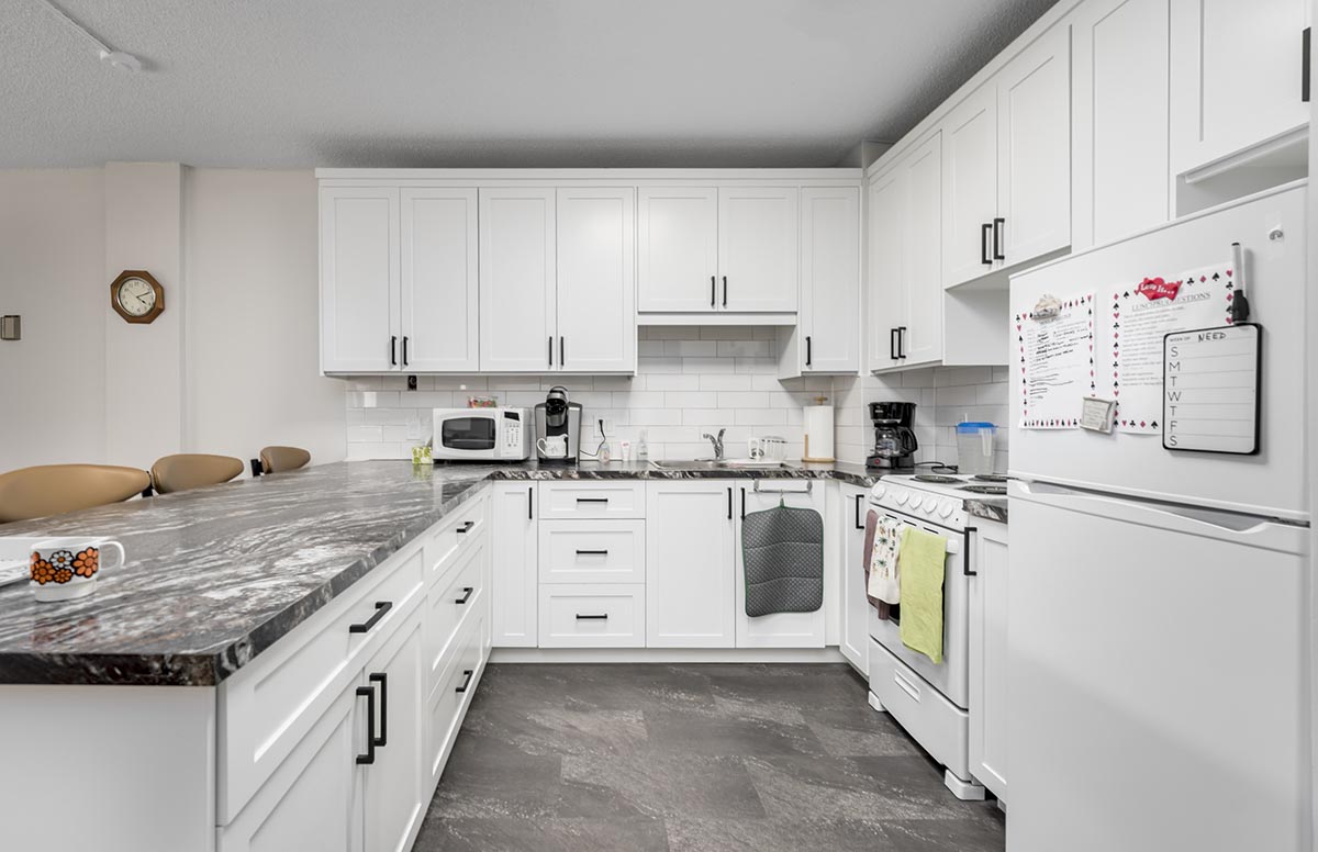 Athabasca Tower – Apartment Rental - 610 2nd Ave NE - Moose Jaw