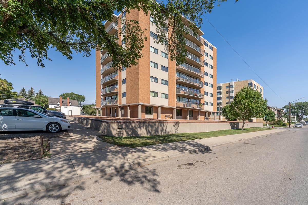 Athabasca Tower – Apartment Rental - 610 2nd Ave NE - Moose Jaw