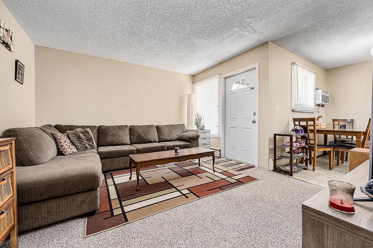 Princess Ann – Apartment Rental - 1385 12th Ave SW - Moose Jaw