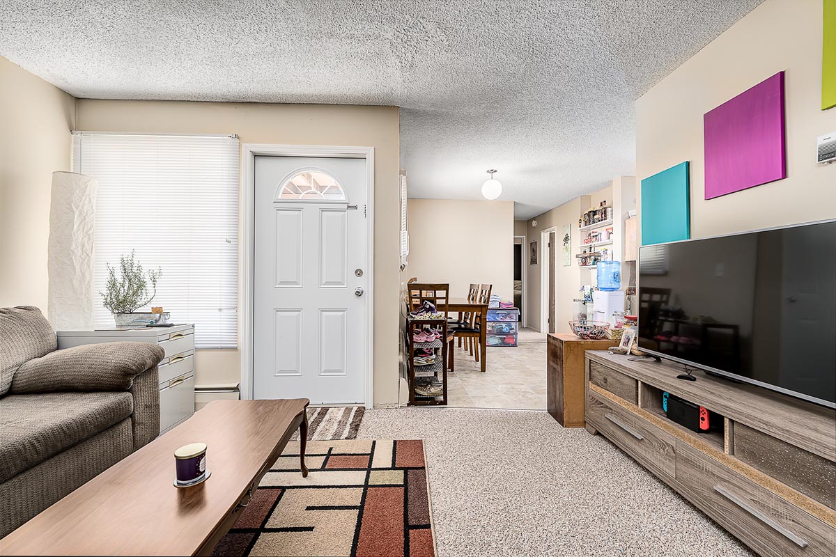 Princess Ann – Apartment Rental - 1385 12th Ave SW - Moose Jaw
