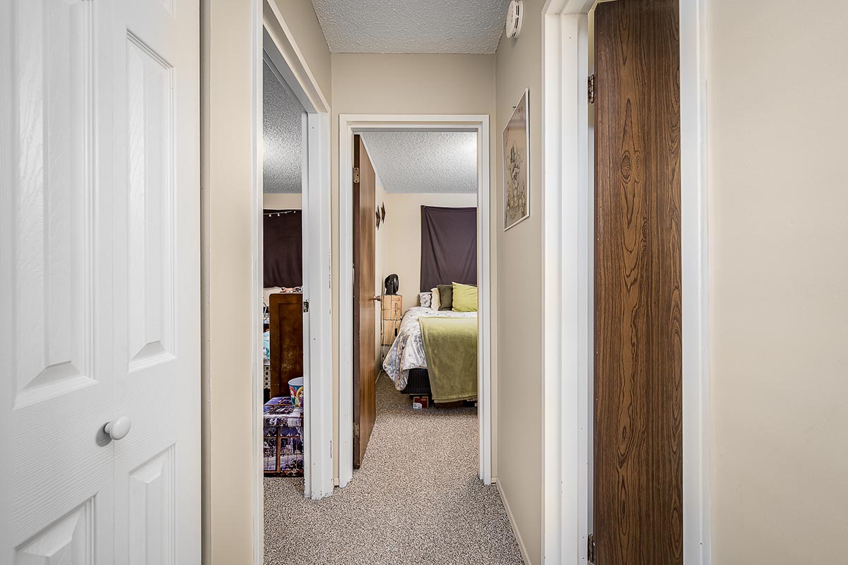 Princess Ann – Apartment Rental - 1385 12th Ave SW - Moose Jaw