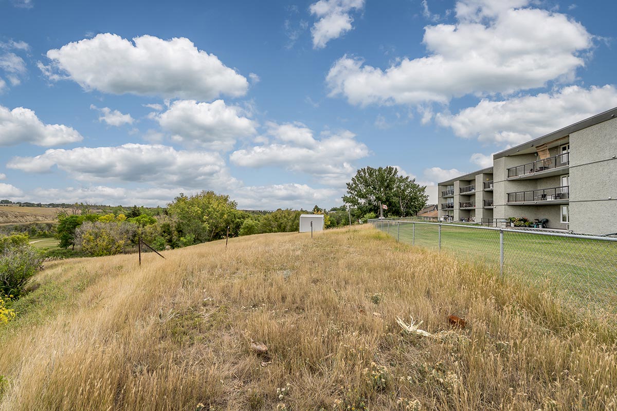 Willowdale Court Apartment– Moose Jaw Rental - 1315 Wolfe Ave