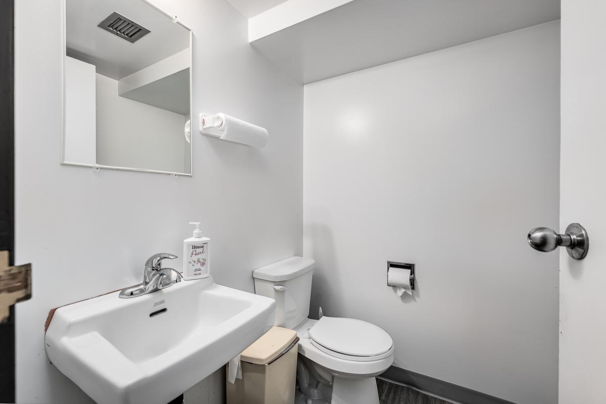 Willowdale Court Apartment– Moose Jaw Rental - 1315 Wolfe Ave